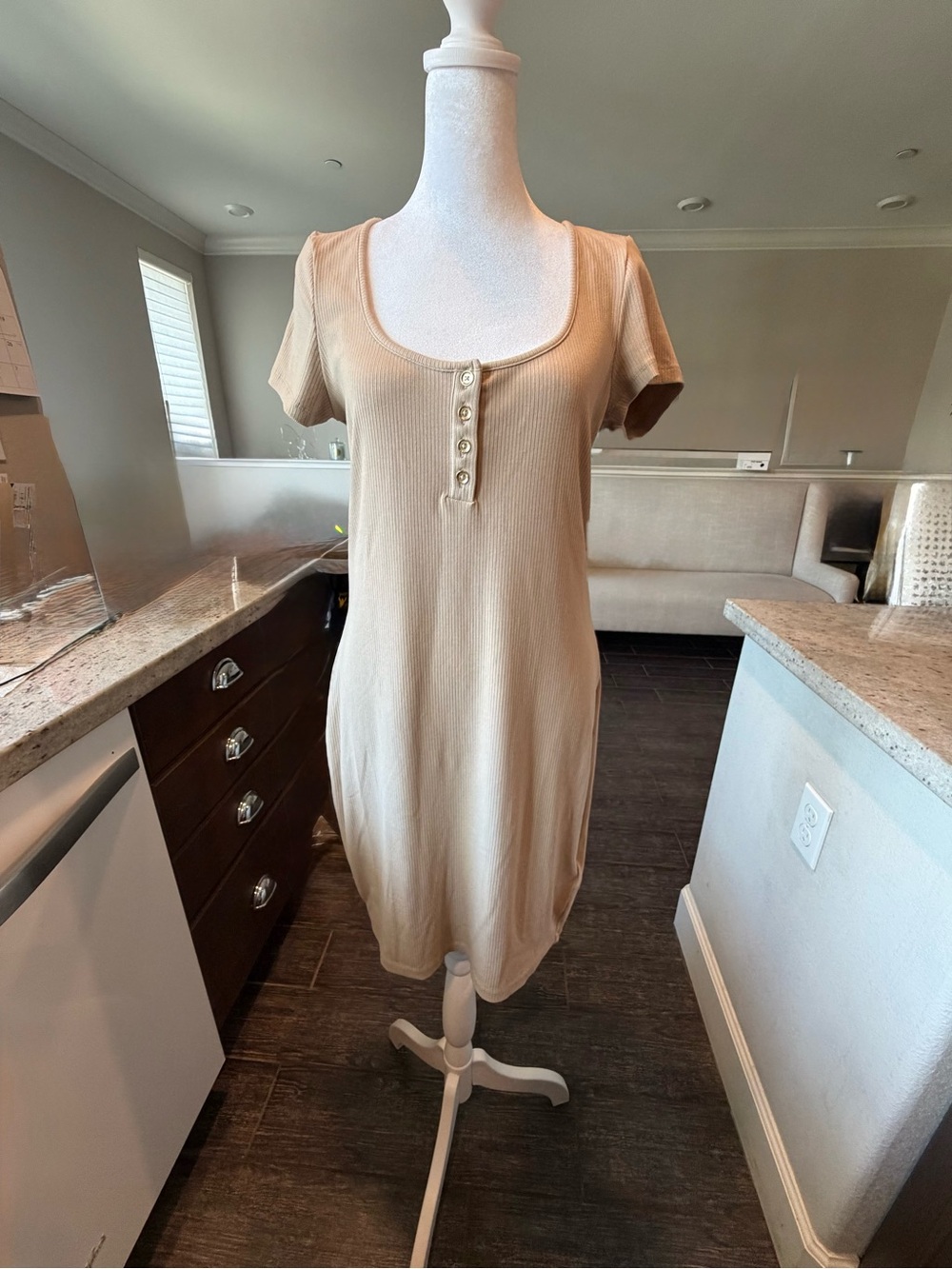 GUESS Beige Scoop Neck Short Sleeve Henley Dress